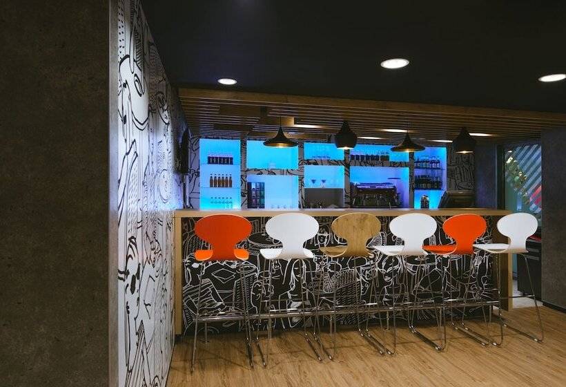 호텔 Ibis Moscow Oktyabrskoye Pole