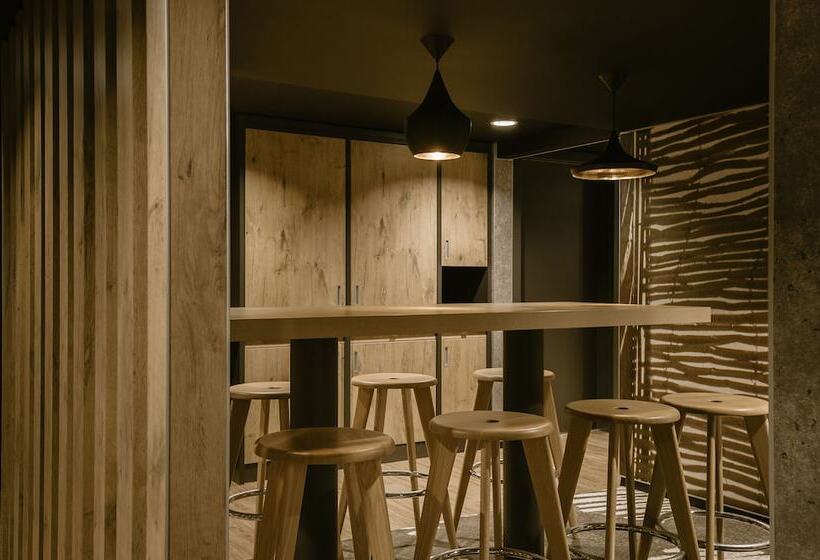 호텔 Ibis Moscow Oktyabrskoye Pole