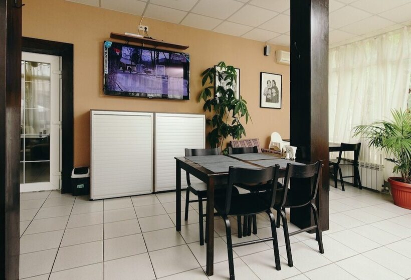 酒店 Iceberg House