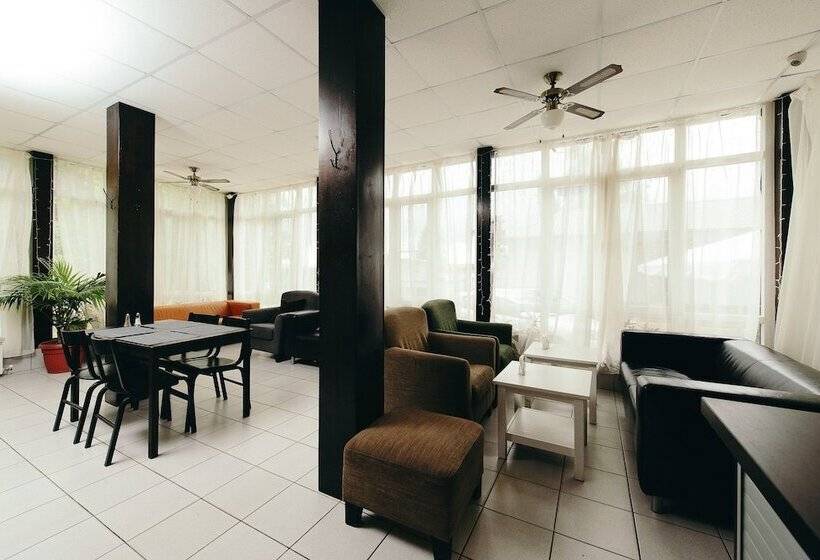 酒店 Iceberg House