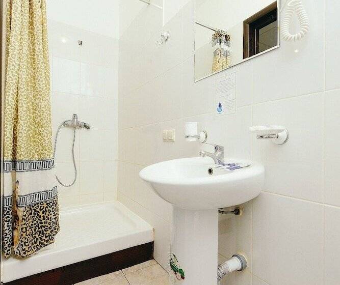 酒店 Iceberg House