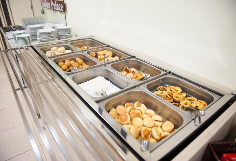 酒店 Italian Palace