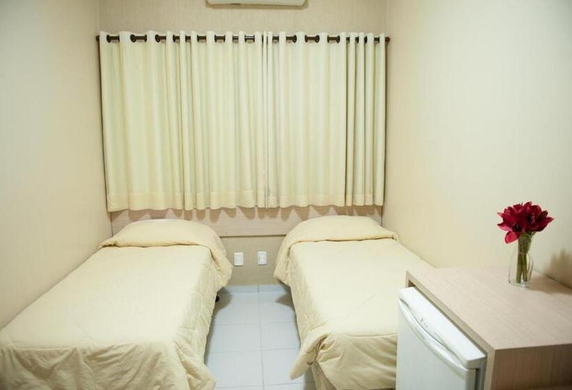 酒店 Italian Palace