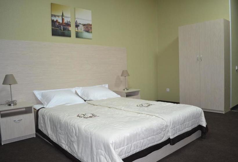 בית מלון כפרי Kommersant