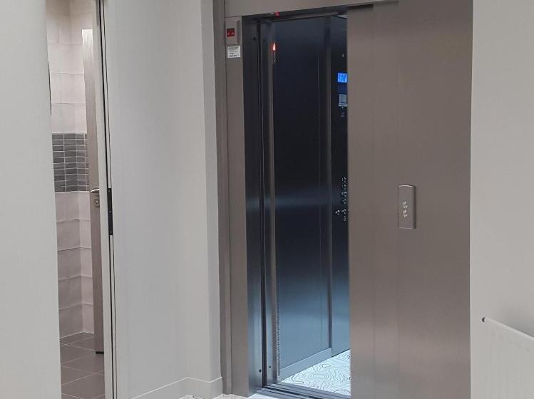 בית מלון כפרי La Corniche