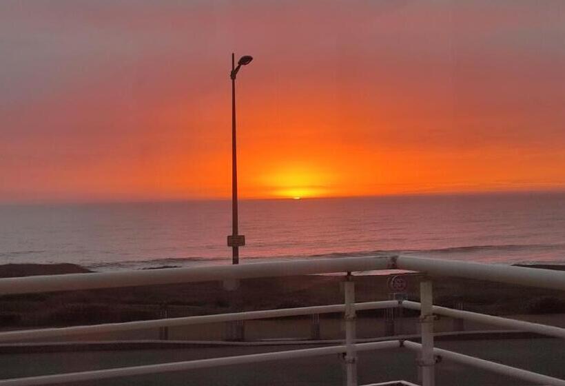 בית מלון כפרי La Corniche