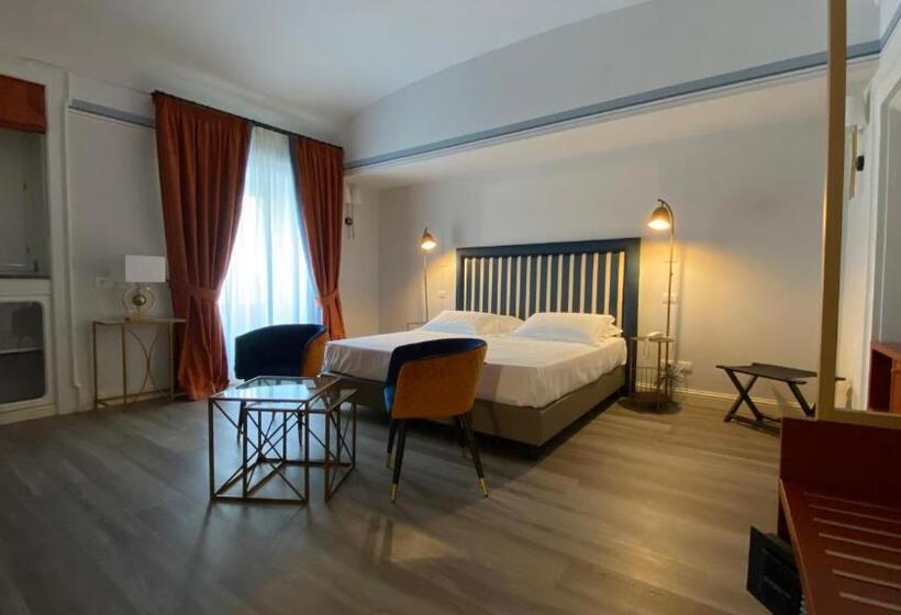 Отель Lanterne Magiche Ortigia Suites
