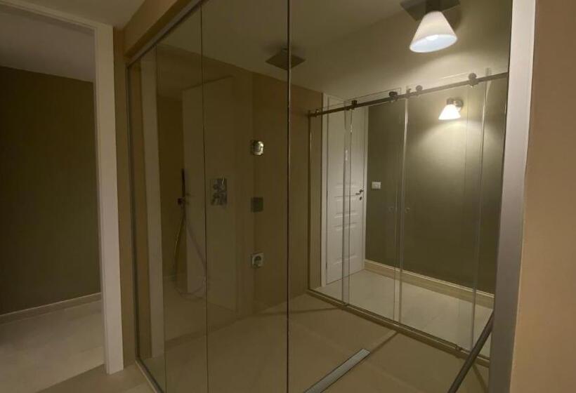 Отель Lanterne Magiche Ortigia Suites