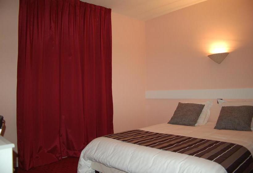 Отель Le Central By Santat !