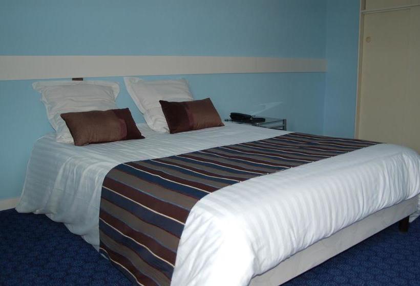 Отель Le Central By Santat !