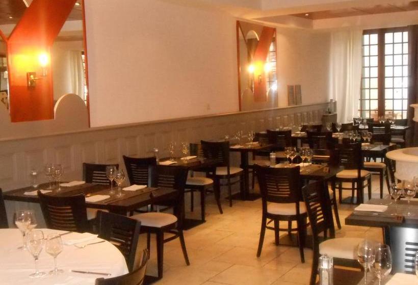 Отель Le Central By Santat !