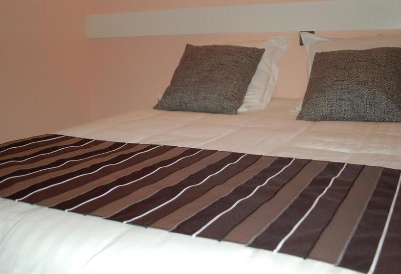 Отель Le Central By Santat !