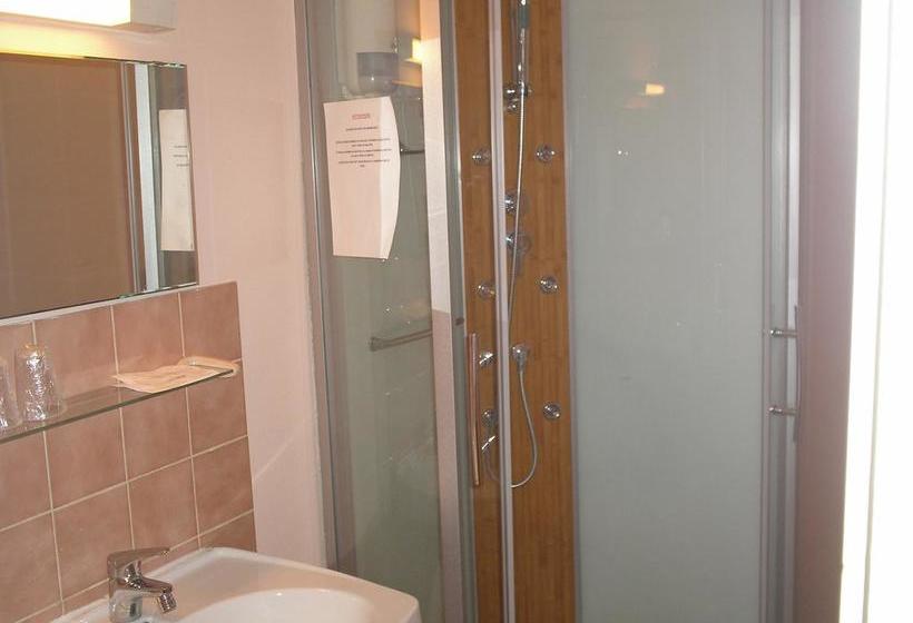 Отель Le Central By Santat !