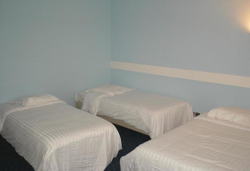 Отель Le Central By Santat !