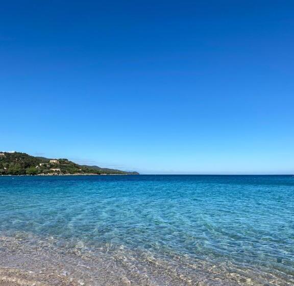 Отель Les Pavillons Du Golfe