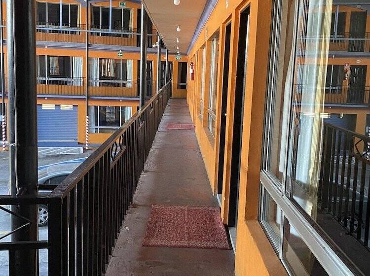 Отель Los Altos