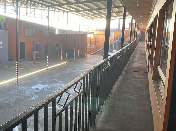 Отель Los Altos