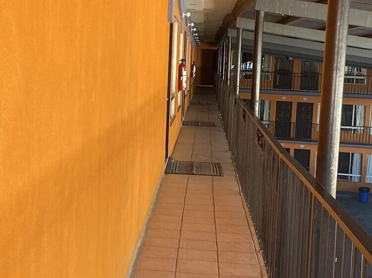 Отель Los Altos