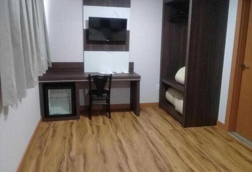 فندق Maestro Villa Do Lago Toledo