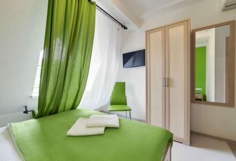 בית מלון כפרי Minima Kuzminki