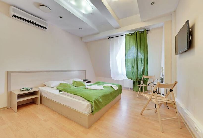 בית מלון כפרי Minima Kuzminki