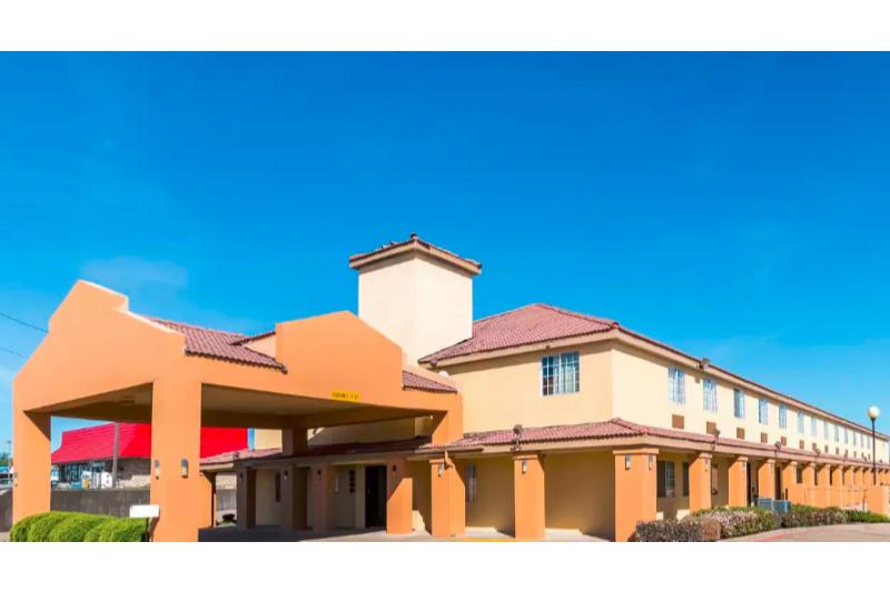 فندق Rodeway Inn