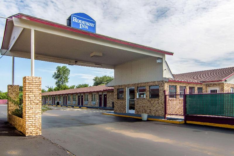 فندق Rodeway Inn