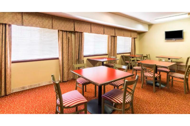 فندق Rodeway Inn