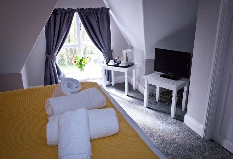 בית מלון כפרי Rowton Poplars