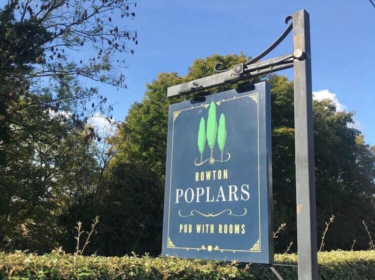 בית מלון כפרי Rowton Poplars