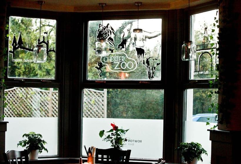 בית מלון כפרי Rowton Poplars