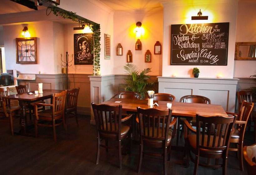 בית מלון כפרי Rowton Poplars