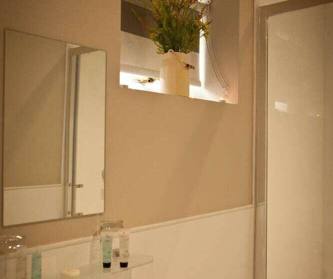 בית מלון כפרי Rowton Poplars