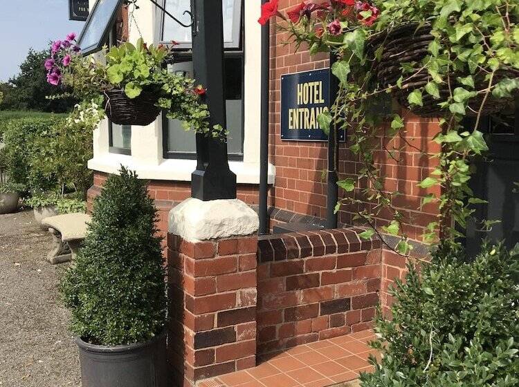 בית מלון כפרי Rowton Poplars