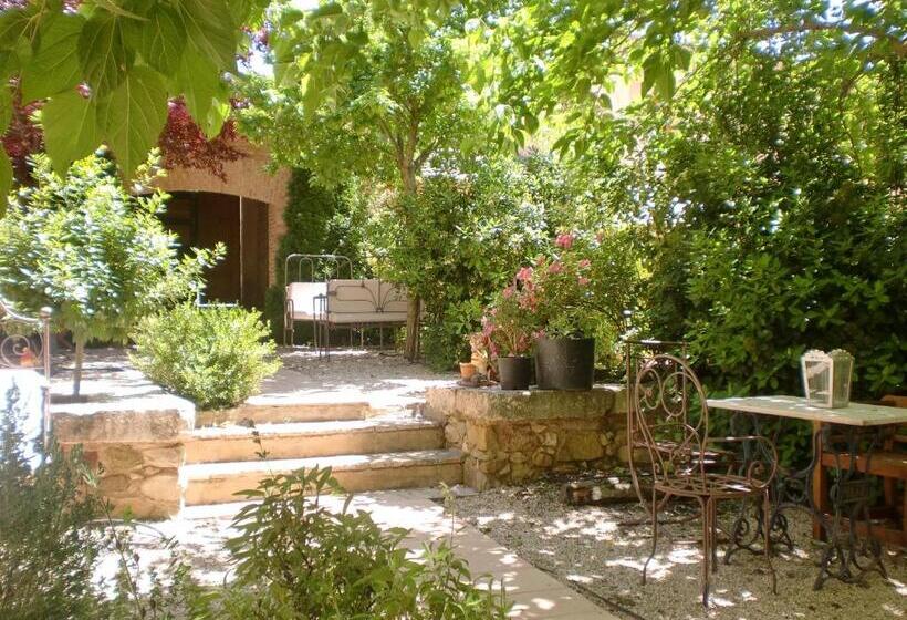 בית מלון כפרי Rural Mas Fontanelles