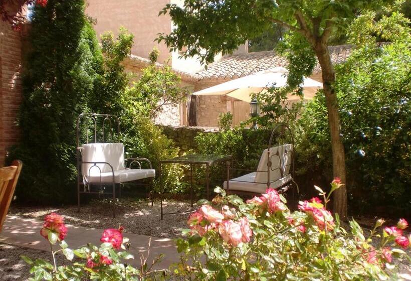 בית מלון כפרי Rural Mas Fontanelles