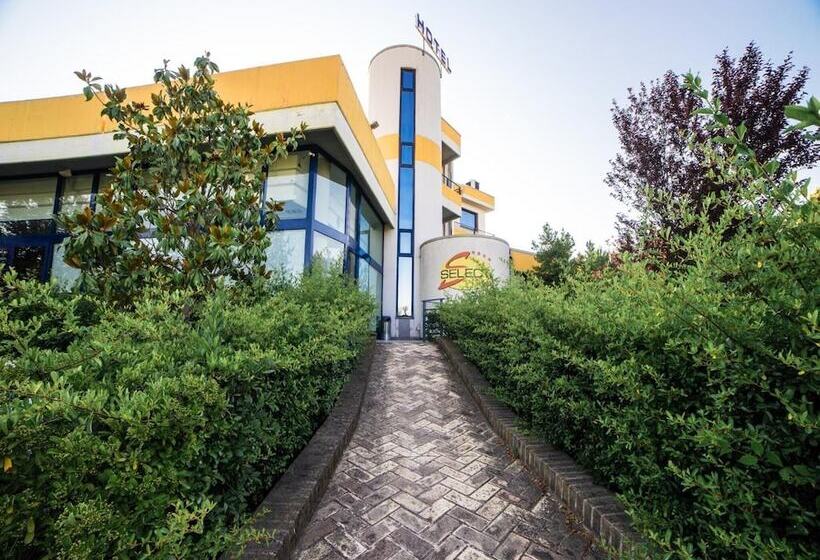 בית מלון כפרי Select