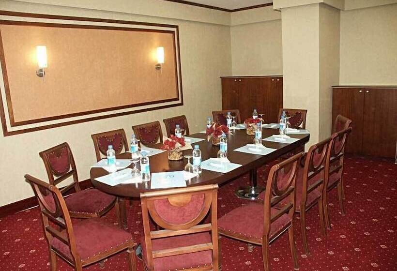 ホテル Sivas Buyuk