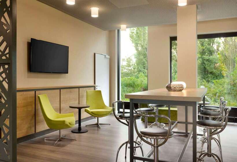 فندق Super 8 Freiburg