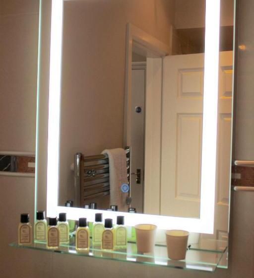 Отель The Crown