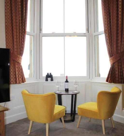 Отель The Crown