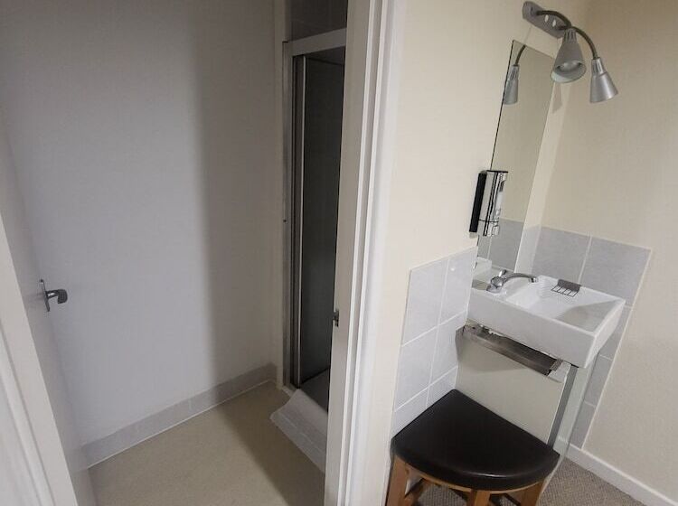 בית מלון כפרי The Old Bank House