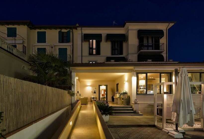 هتل Villa Toscana