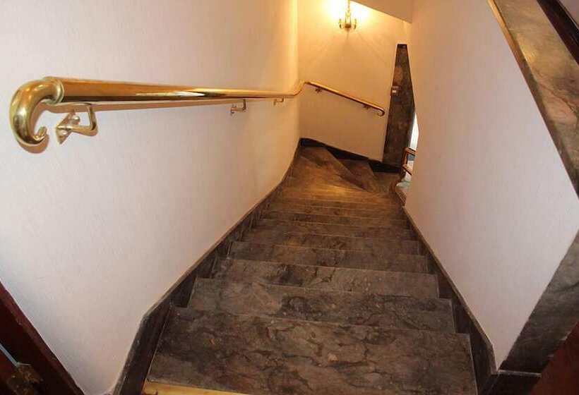 فندق Vista Velero