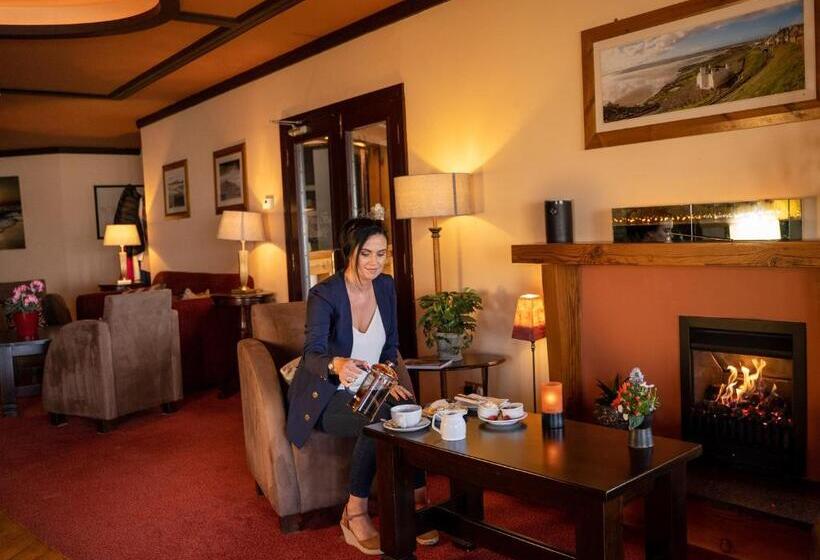 호텔 Waterfront House & Restaurant