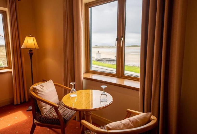 호텔 Waterfront House & Restaurant