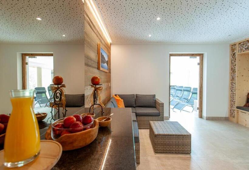 Wiesenhof, Hotel Direkt Am See