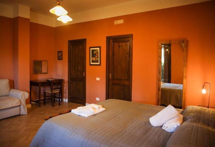 إقامة Agriturismo Podere S. Croce