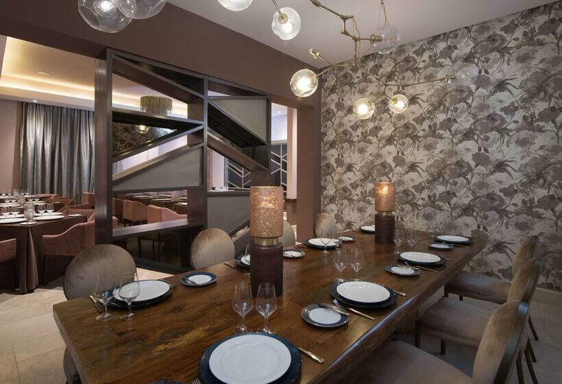 リゾートホテル Emotions by Hodelpa Puerto Plata