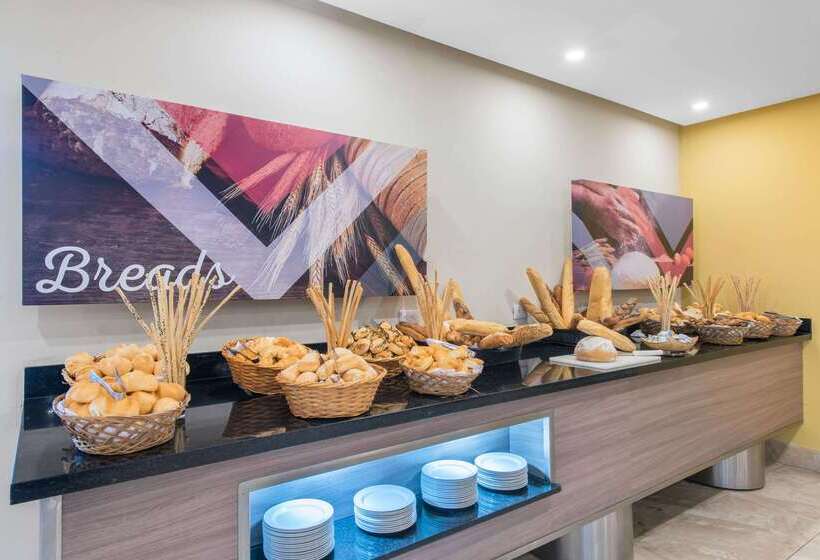 Курорт Emotions by Hodelpa Puerto Plata